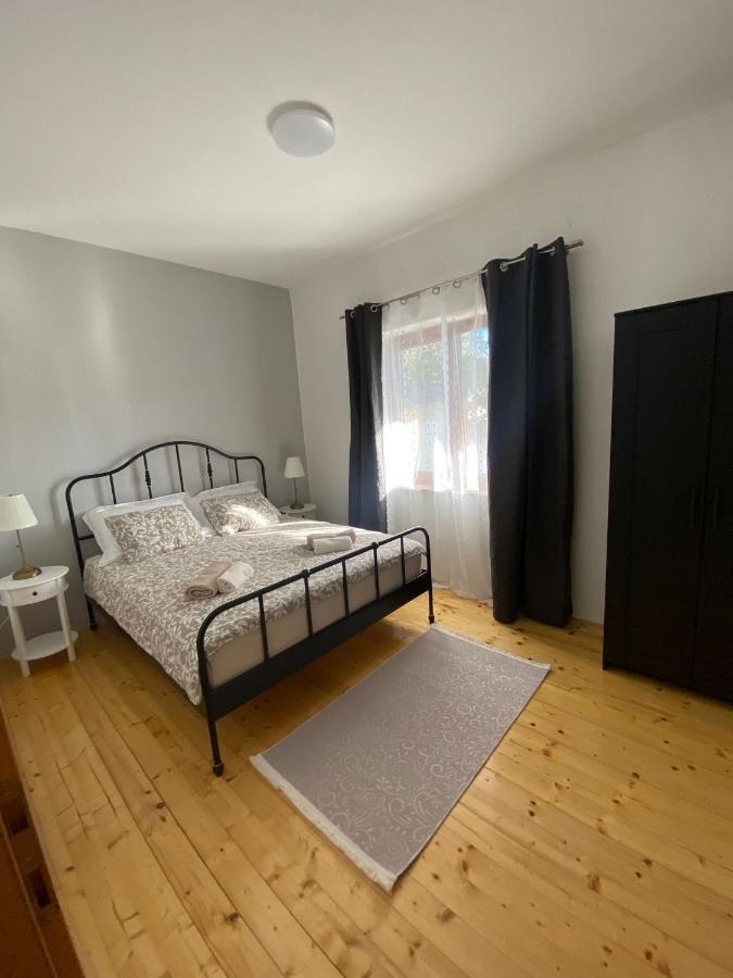Apartmani Cvita Neviđane Esterno foto